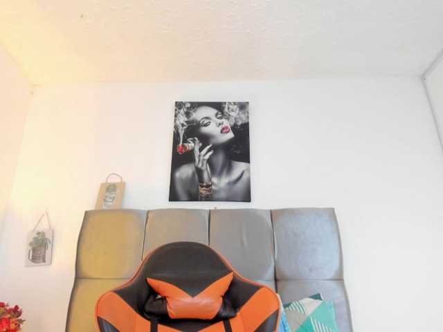 Ariel-wish live cam on BongaCams
