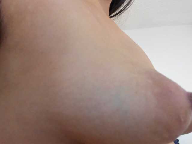 Ariel-wish live cam on BongaCams