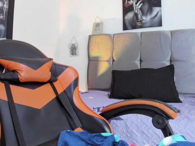 Ariel-wish live cam on BongaCams