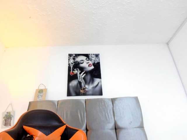 Ariel-wish live cam on BongaCams