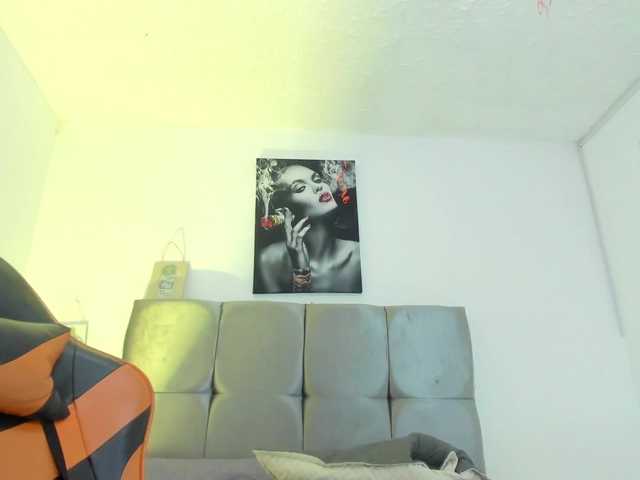 Ariel-wish live cam on BongaCams