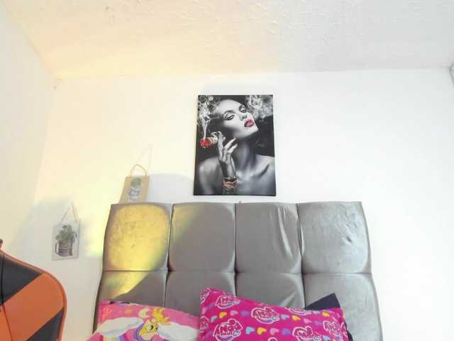 Ariel-wish live cam on BongaCams