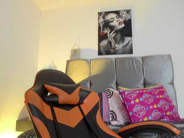 Ariel-wish live cam on BongaCams