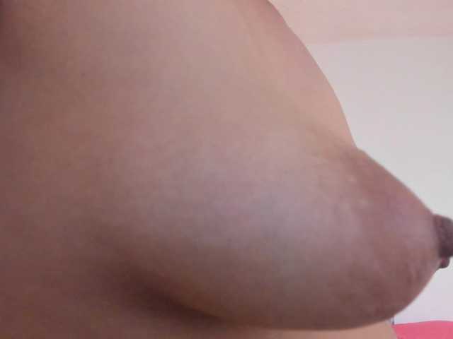Ariel-wish live cam on BongaCams