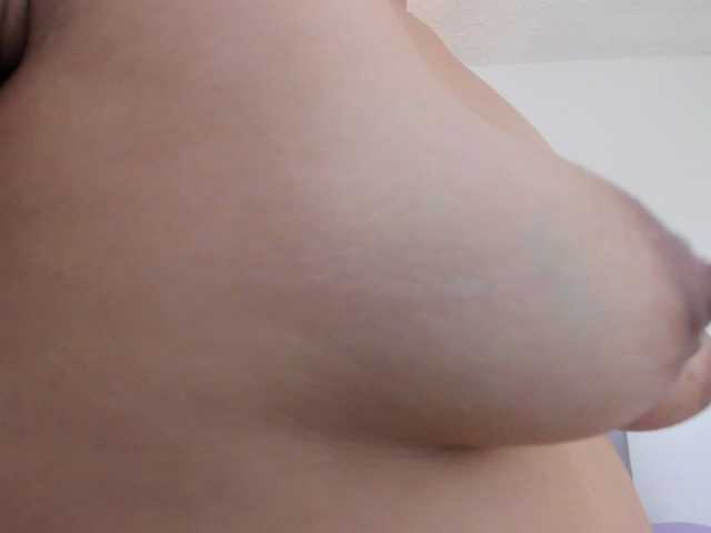 Ariel-wish live cam on BongaCams