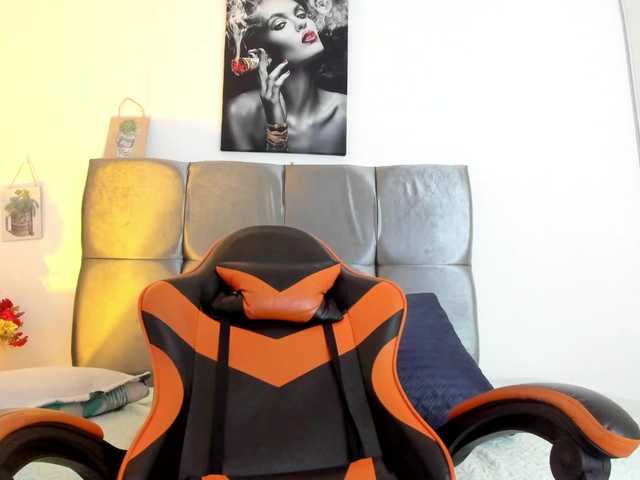 Ariel-wish live cam on BongaCams
