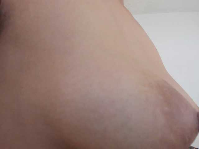 Ariel-wish live cam on BongaCams