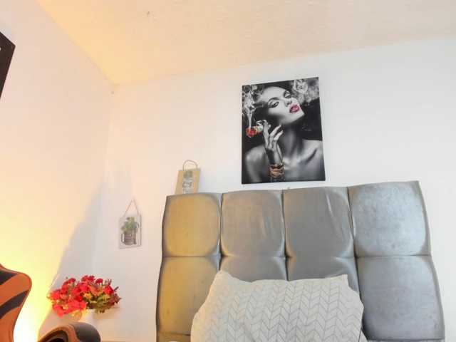 Ariel-wish live cam on BongaCams