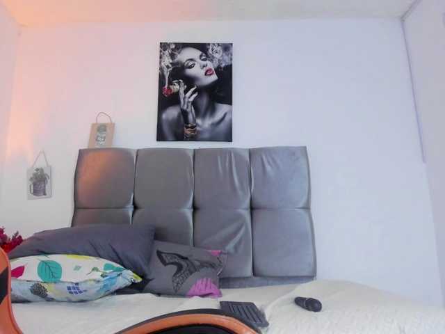 Ariel-wish live cam on BongaCams