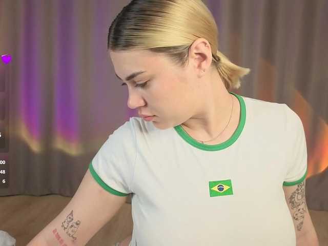 mirabellashake1 live cam on BongaCams