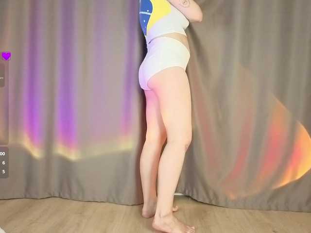 mirabellashake1 live cam on BongaCams