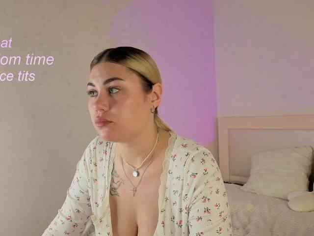 mirabellashake1 webcam