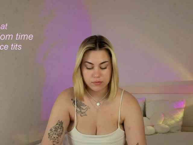 mirabellashake1 webcam