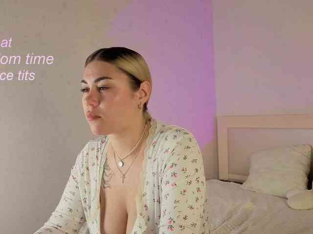 mirabellashake1 webcam