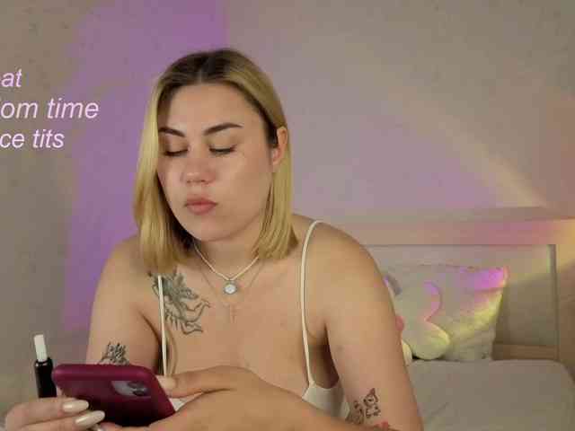 mirabellashake1 webcam