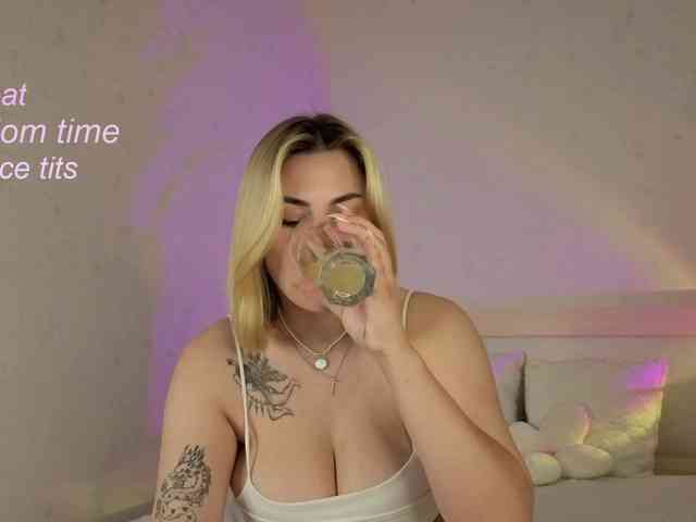 mirabellashake1 webcam
