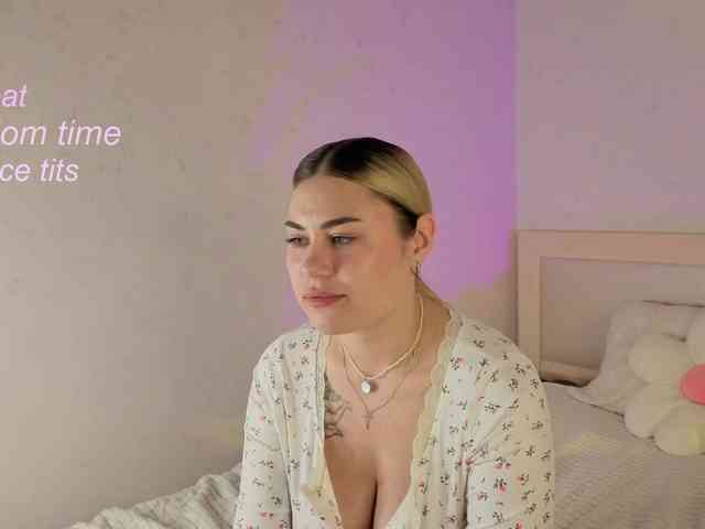 mirabellashake1 webcam
