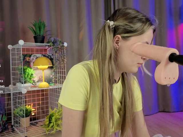 mirabelladoll1's BongaCams show and profile