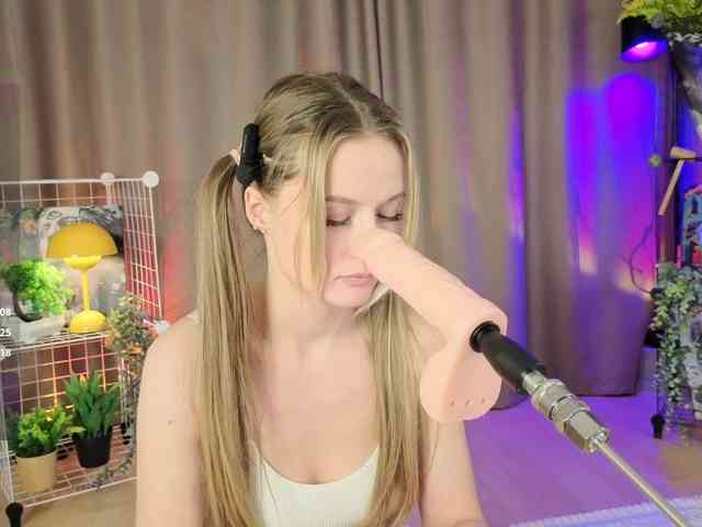 mirabelladoll1 webcam