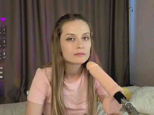 mirabelladoll1 webcam