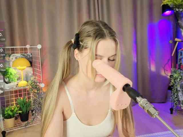 mirabelladoll1 webcam