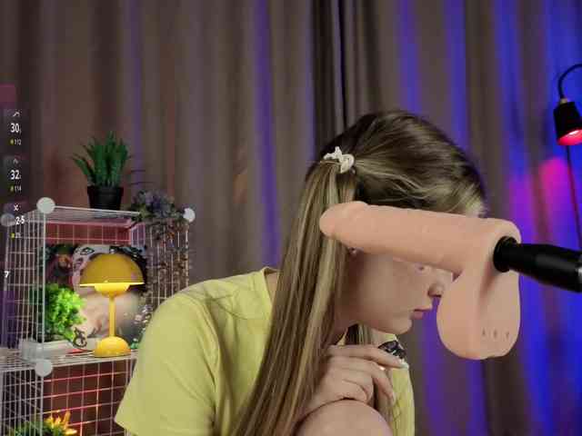 mirabelladoll1 webcam