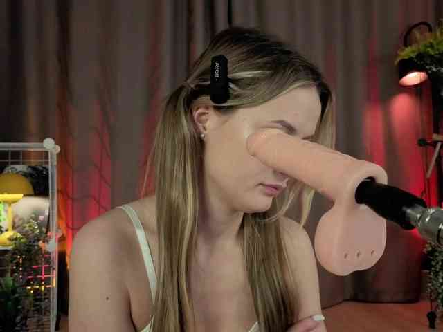 mirabelladoll1 webcam