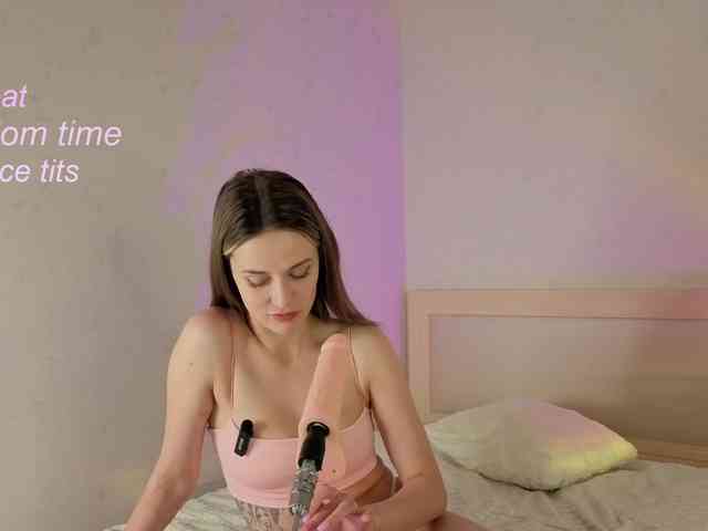 mirabelladoll1 webcam