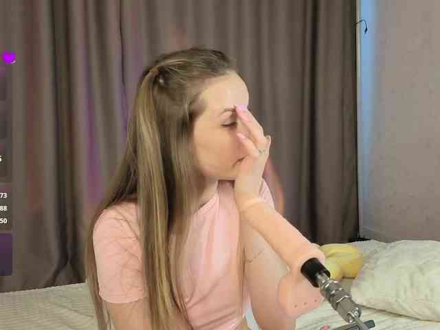 mirabelladoll1 webcam