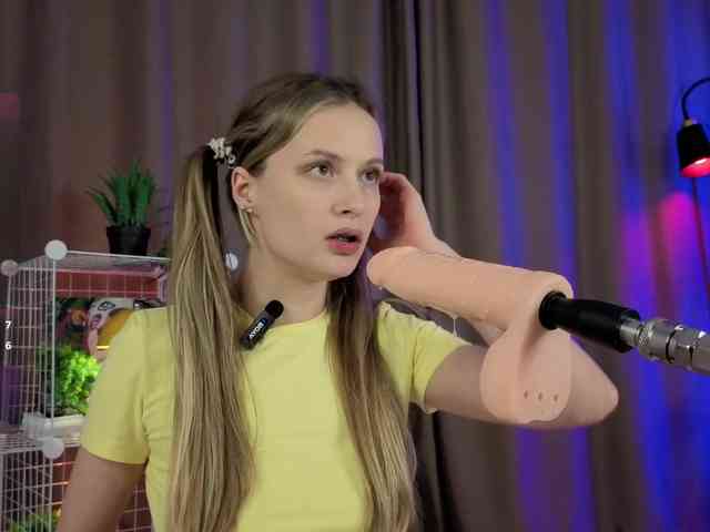 mirabelladoll1 webcam