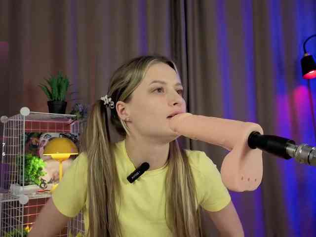 mirabelladoll1 webcam