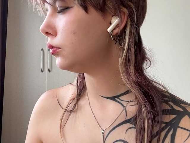 FaithMaffitt live cam on BongaCams