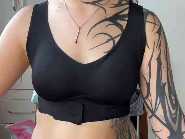 FaithMaffitt webcam