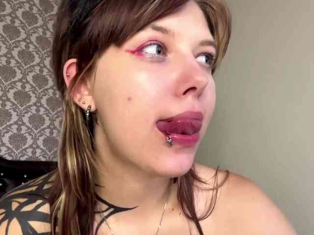 FaithMaffitt webcam