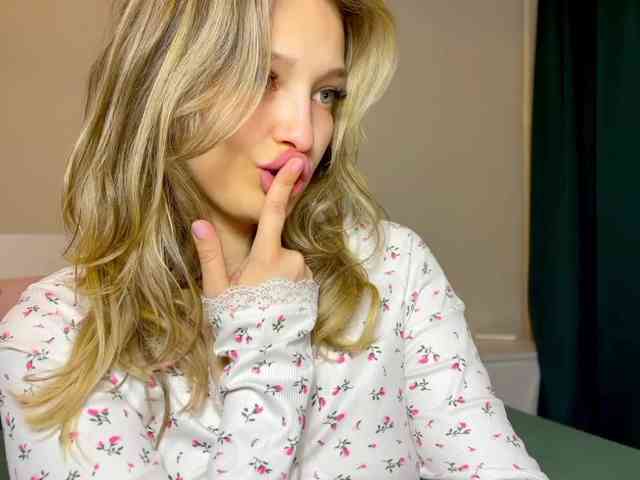 cute-honey webcam
