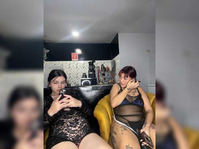 DirtyLadys69 live cam on BongaCams