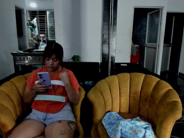 DirtyLadys69 live cam on BongaCams