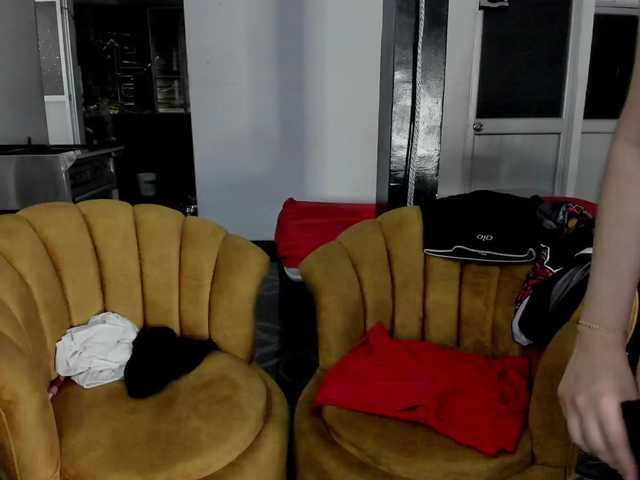 DirtyLadys69 live cam on BongaCams