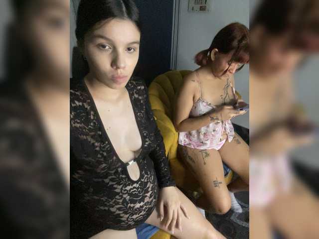 DirtyLadys69 live cam on BongaCams
