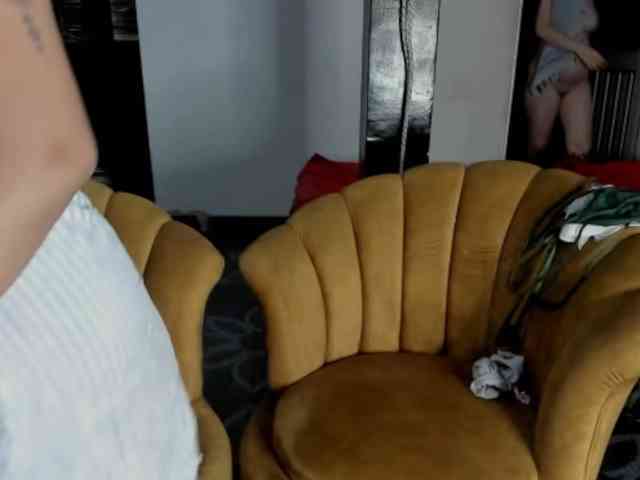 DirtyLadys69 webcam