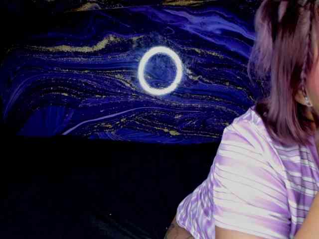 DirtyLadys69 webcam