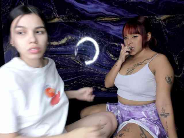 DirtyLadys69 webcam
