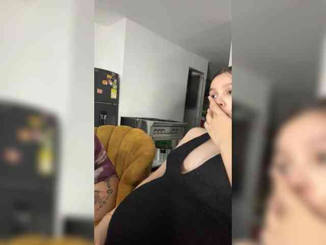 DirtyLadys69 webcam