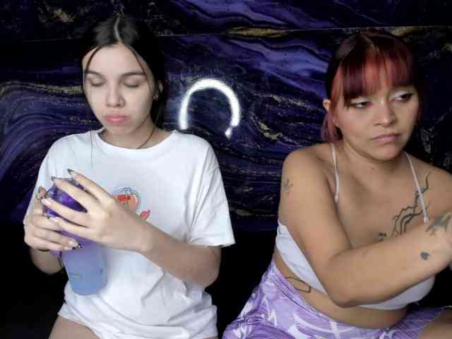 DirtyLadys69 webcam