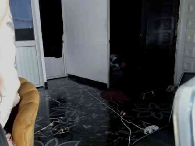 DirtyLadys69 webcam