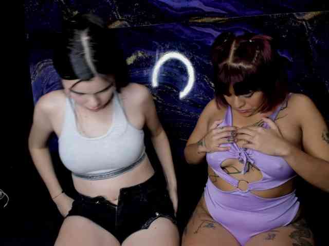 DirtyLadys69 webcam