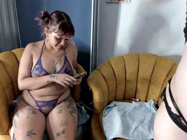 DirtyLadys69 webcam