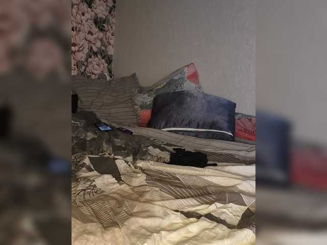Karina-12 Live Cam on BongaCams