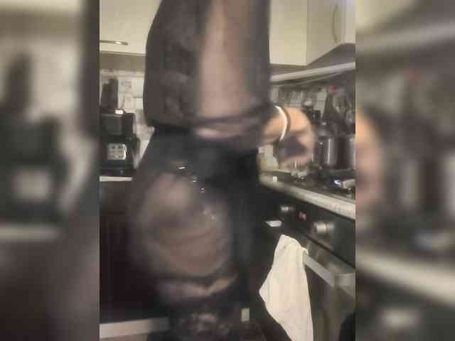 Karina-12 webcam