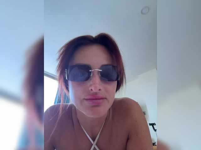 MollyLoveX live cam on BongaCams